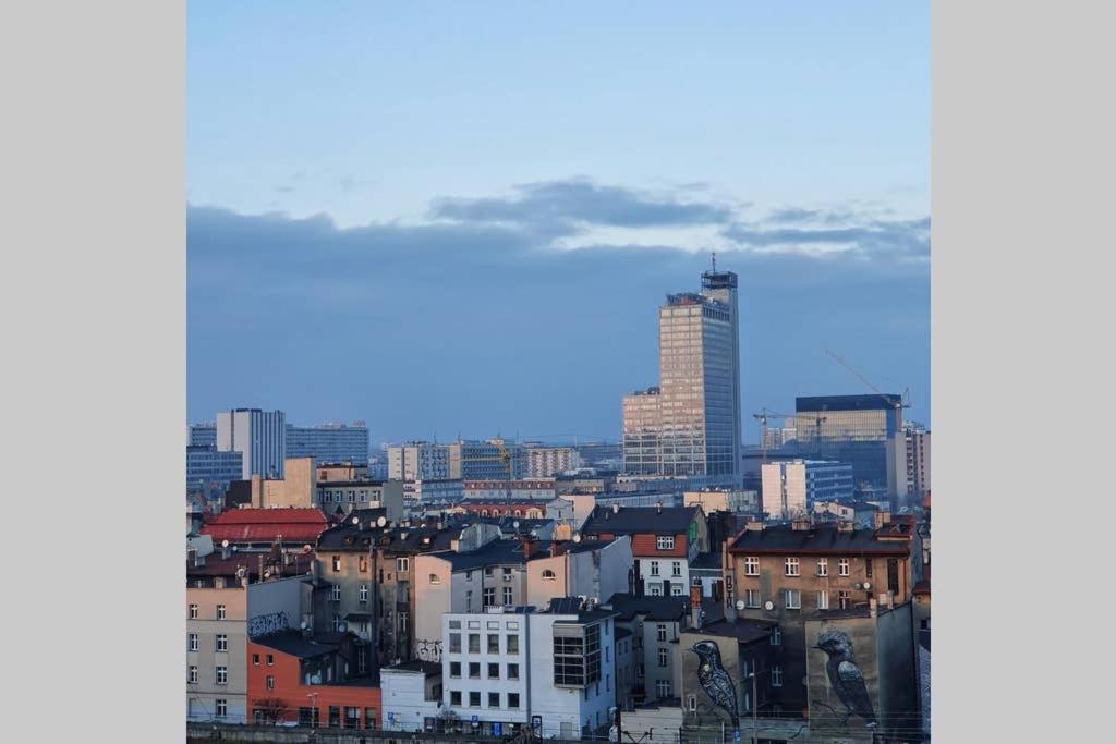 R O M A N T I C City View By Kato Катовице Экстерьер фото